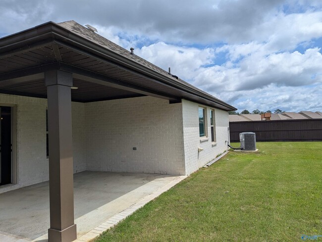 Building Photo - 124 Varina Dr