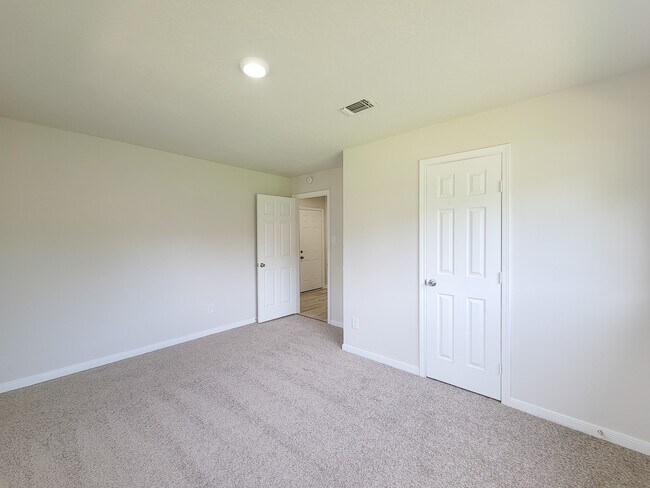 Building Photo - 8719 Valley Song Dr