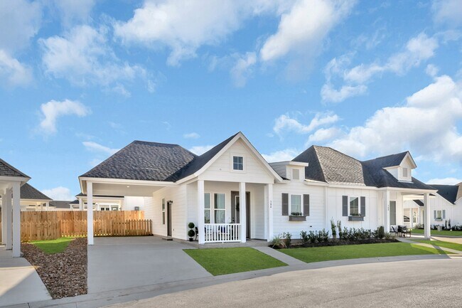 Building Photo - 38634 Spur 149 Rd