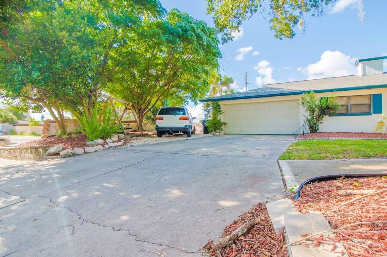 Building Photo - 4500 Elaine Pl