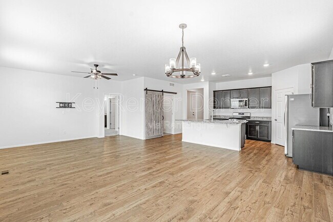 Building Photo - 6037 N Halifax Ct