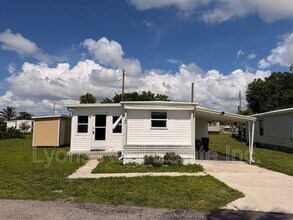 Building Photo - 140 Lamplighter Ln