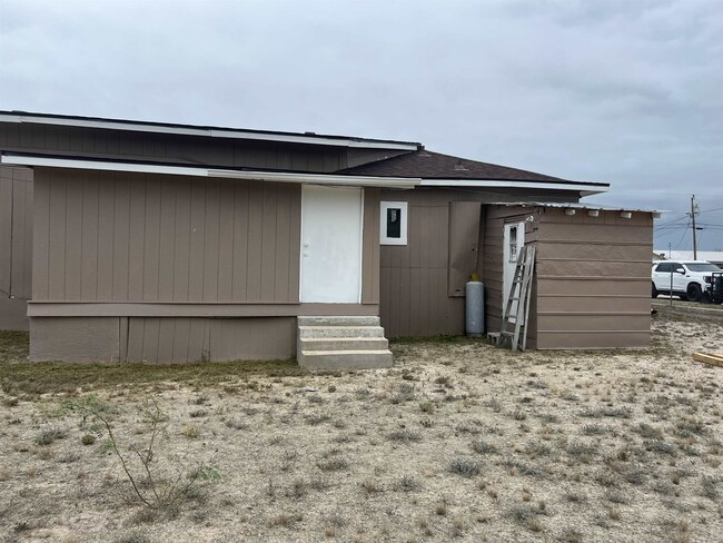 Building Photo - 125 Burge Dr