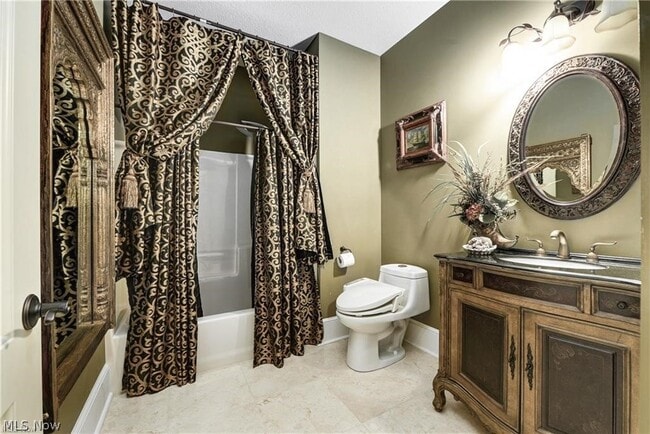 Building Photo - 3600 Oxford Cir