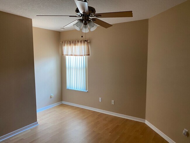 Building Photo - 12934 Colonnade Cir