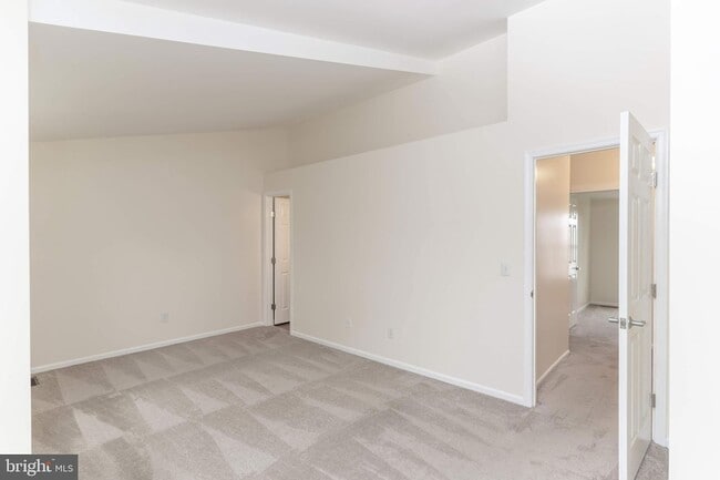 Building Photo - 310 Sedgwick Ct