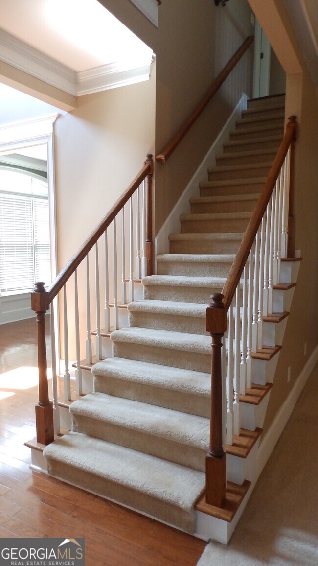 Building Photo - 4071 Copper Creek Way NE