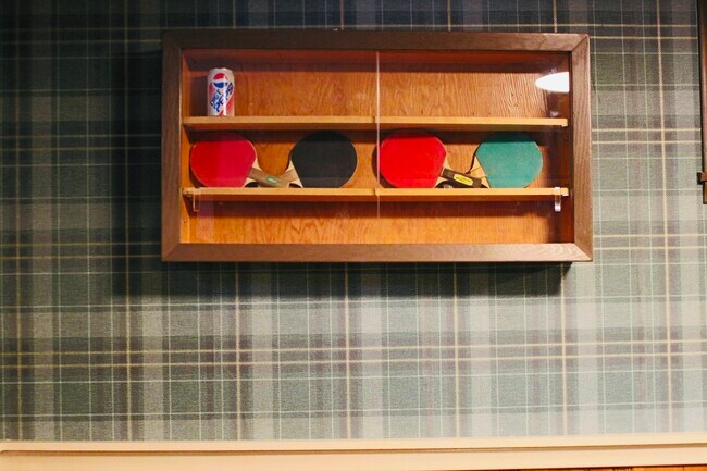 Building Photo - 7036 Willow Ln