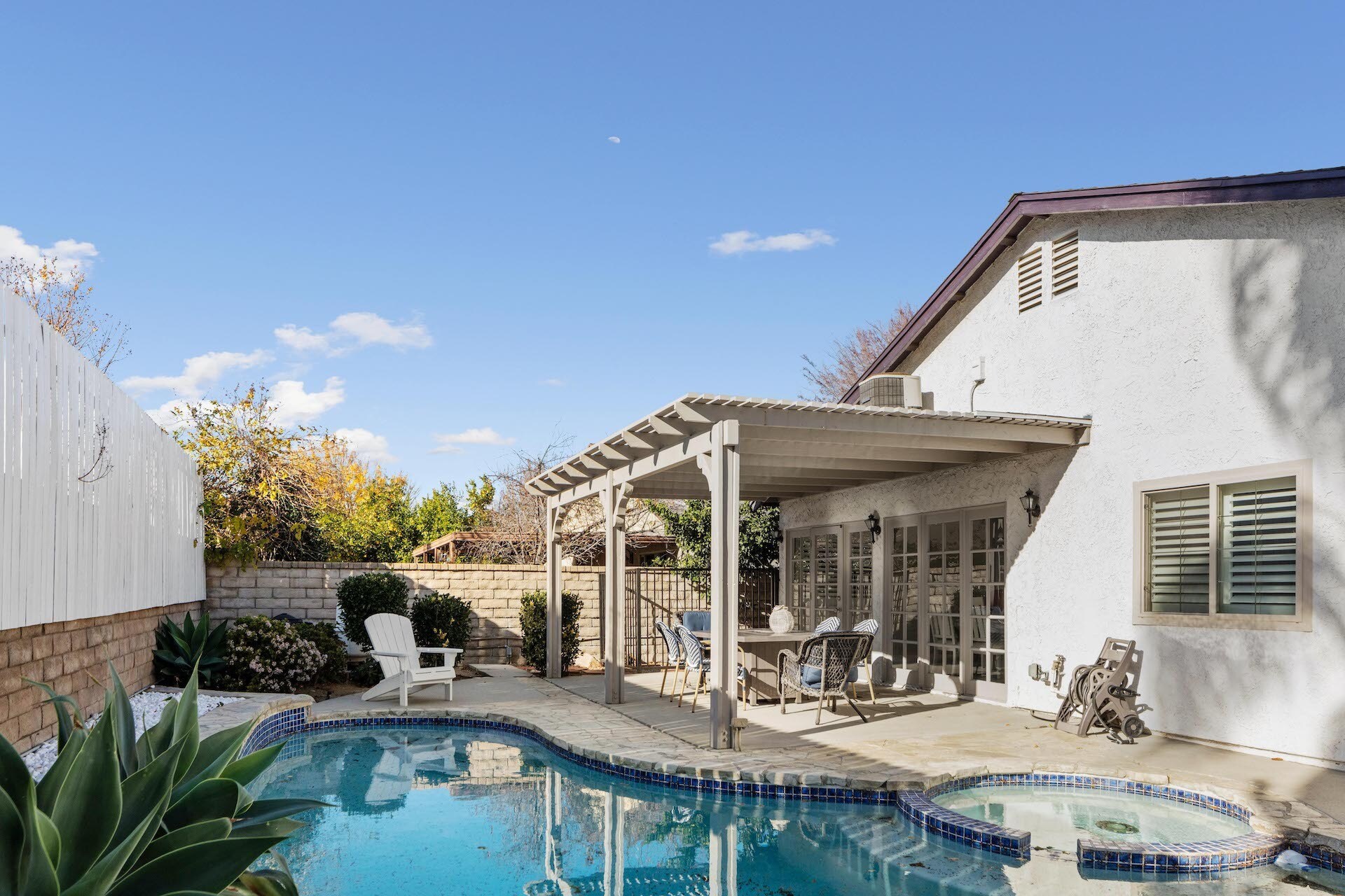 Building Photo - 25435 Via Pacifica