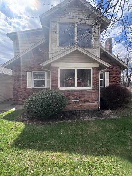 Building Photo - 2617 Peach Ln