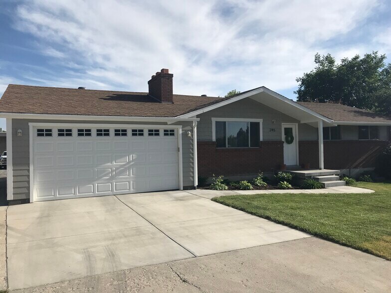 Primary Photo - 245 W 500 N