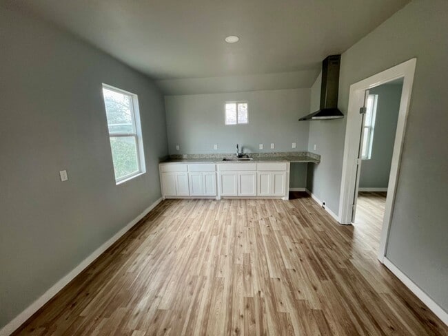 Building Photo - 2714 Observation Dr