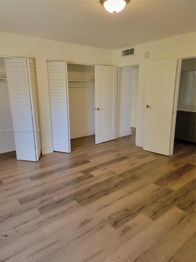 Building Photo - 5112 NW 79th Ave