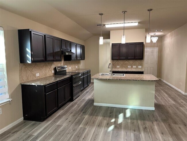 Building Photo - 3505 Stephans St