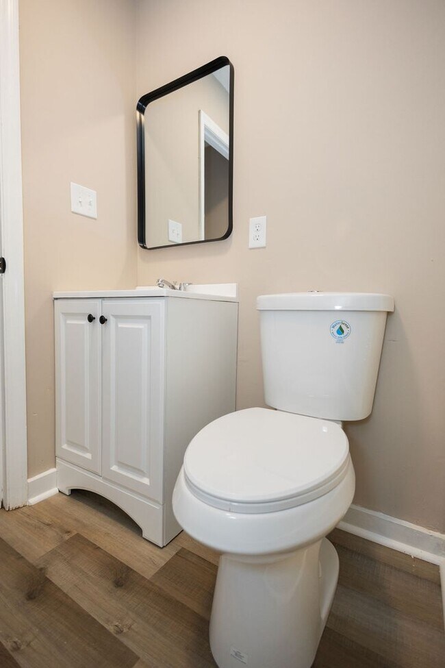 Building Photo - 732-732 Randall St