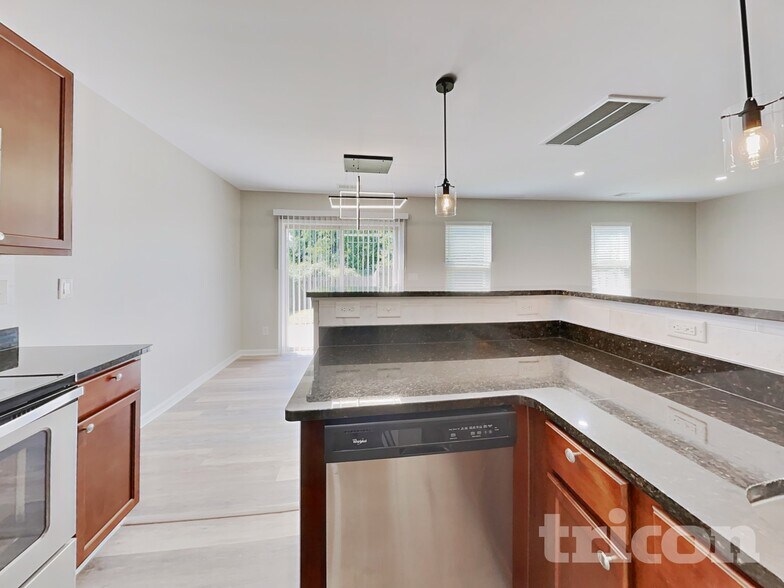 Building Photo - 3620 Ernie Dr