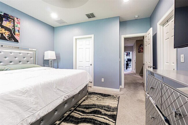 Building Photo - 906 Vineyard Ln