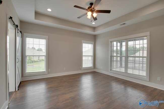 Building Photo - 1837 Saddle Trace Ln SE