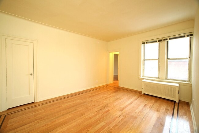 Building Photo - 2750 Homecrest Ave