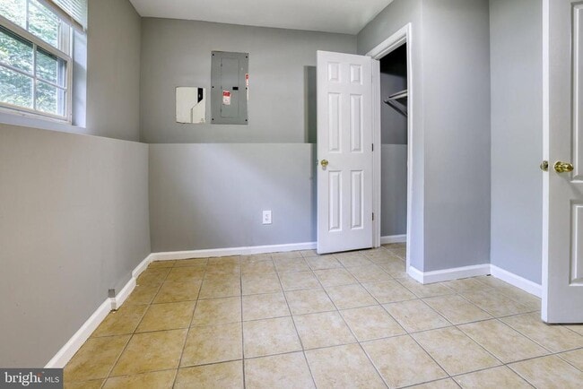 Building Photo - 30 Flaxleaf Ct