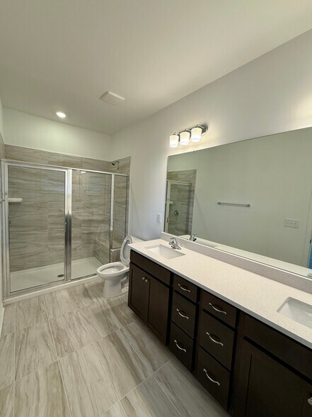 Building Photo - 5011 Westmead Ln