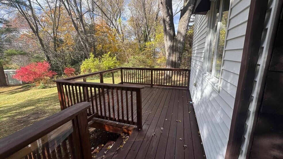 Building Photo - 34 Water Ln