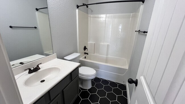 Building Photo - Move In Ready 4 Bedroom Home in Goodnight Ranch with Solar Panels!