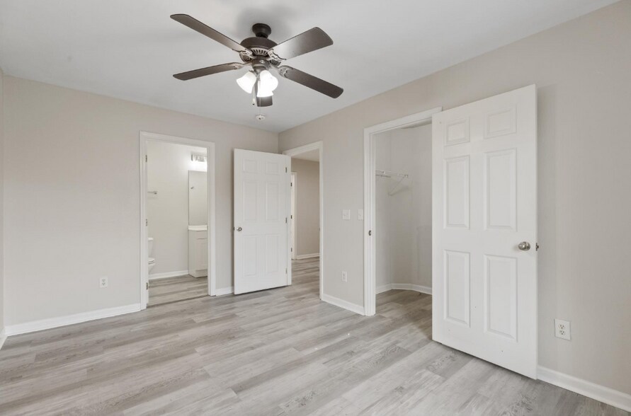 Building Photo - 8719 Mowbray Way