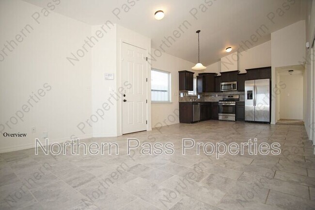 Building Photo - 14380 Tobe Davis Dr