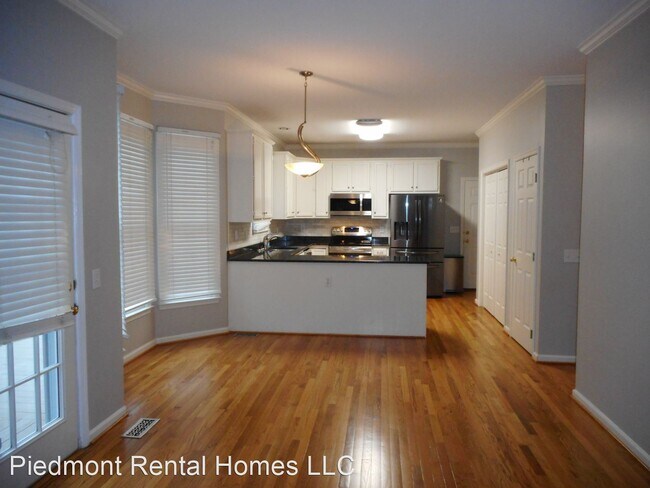 Building Photo - 3 br, 2.5 bath House - 5 Mainsail Ct.