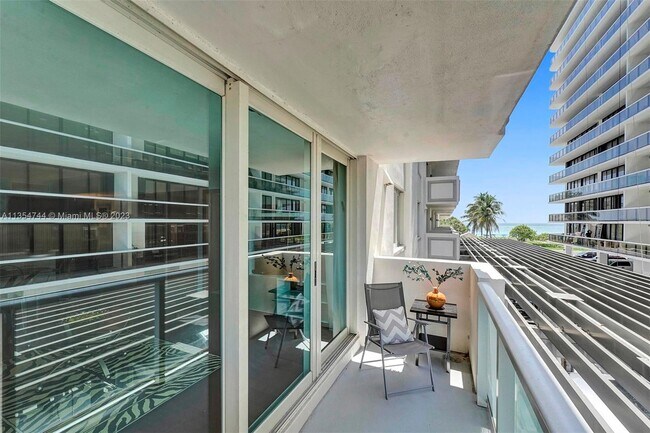 Building Photo - 9499 Collins Ave