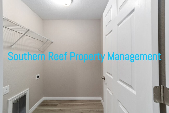 Building Photo - 6589 SW 144th Street Rd