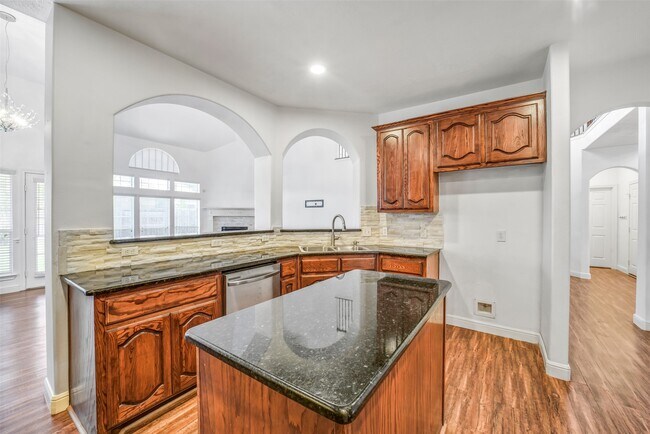 Building Photo - 16810 Noble Pass Ln