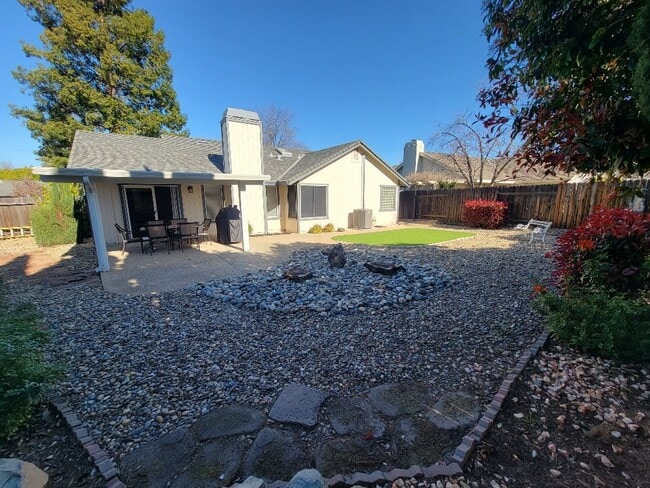 Building Photo - Charming single-family home in Briggs Ranch neighborhood!