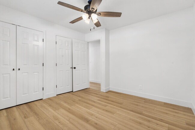 Building Photo - 2302 S Hampton Ave