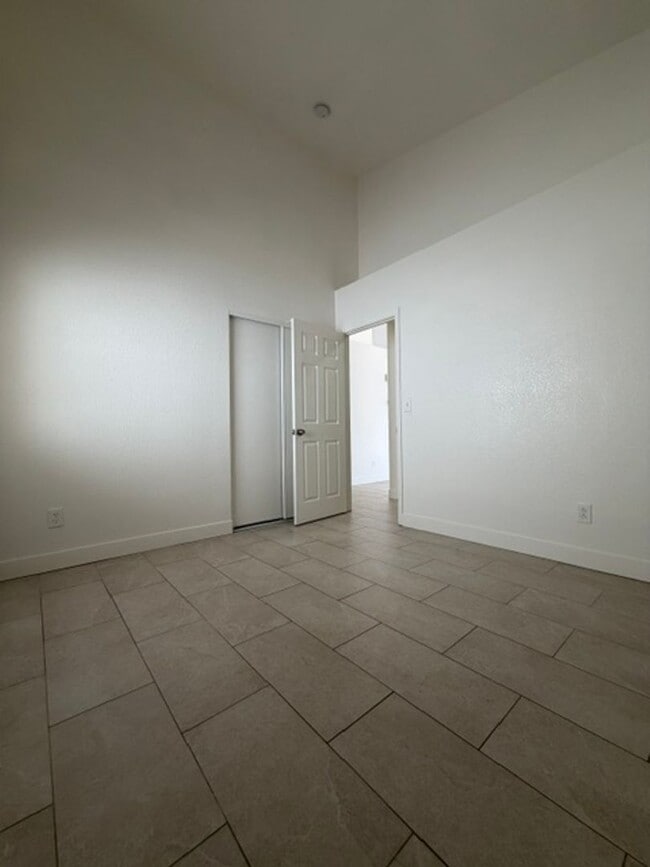 Building Photo - 3433 Golden Sage