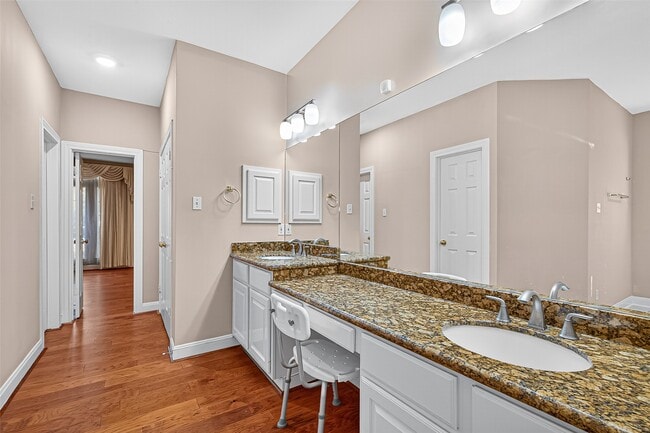 Building Photo - 14107 Glasgow Pl