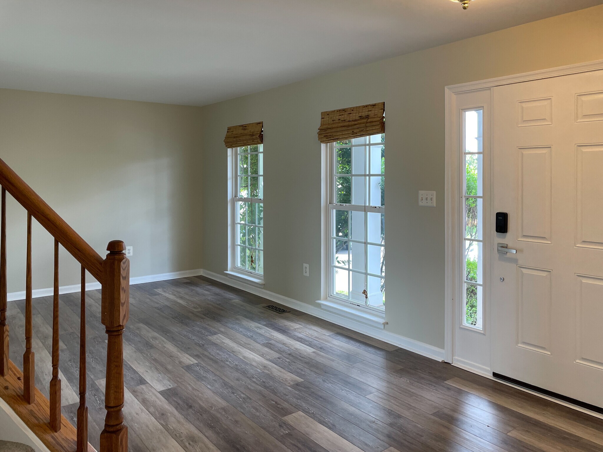 Building Photo - 35270 Overlook Dr