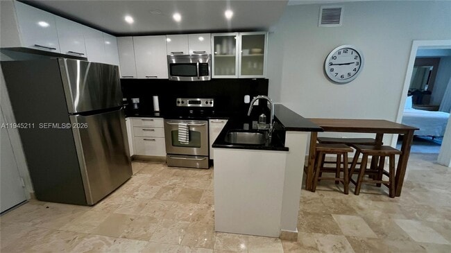 Building Photo - 3339 Virginia St