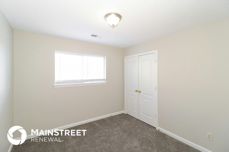 Building Photo - 9208 Lazzini Cove