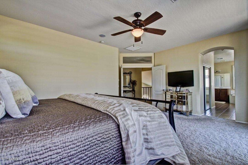 Building Photo - 3859 N El Sereno