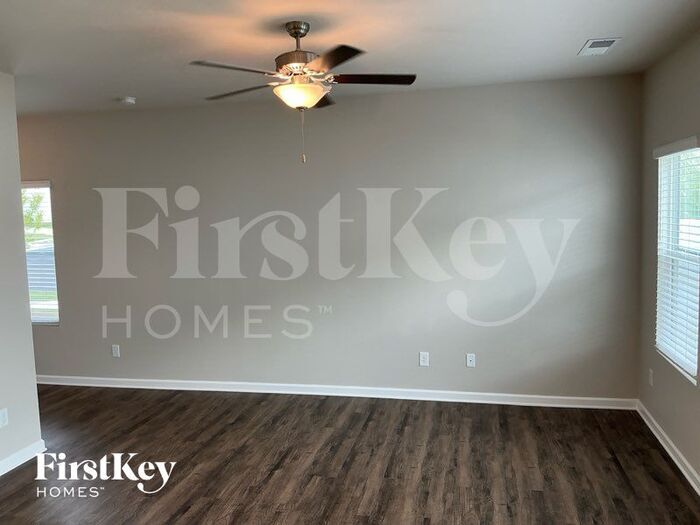 Building Photo - 5518 Cobblestone Glen Dr