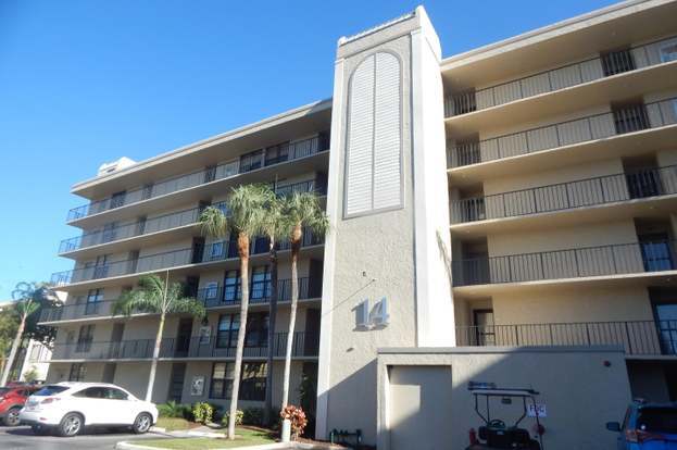 Building Photo - 14 Royal Palm Way