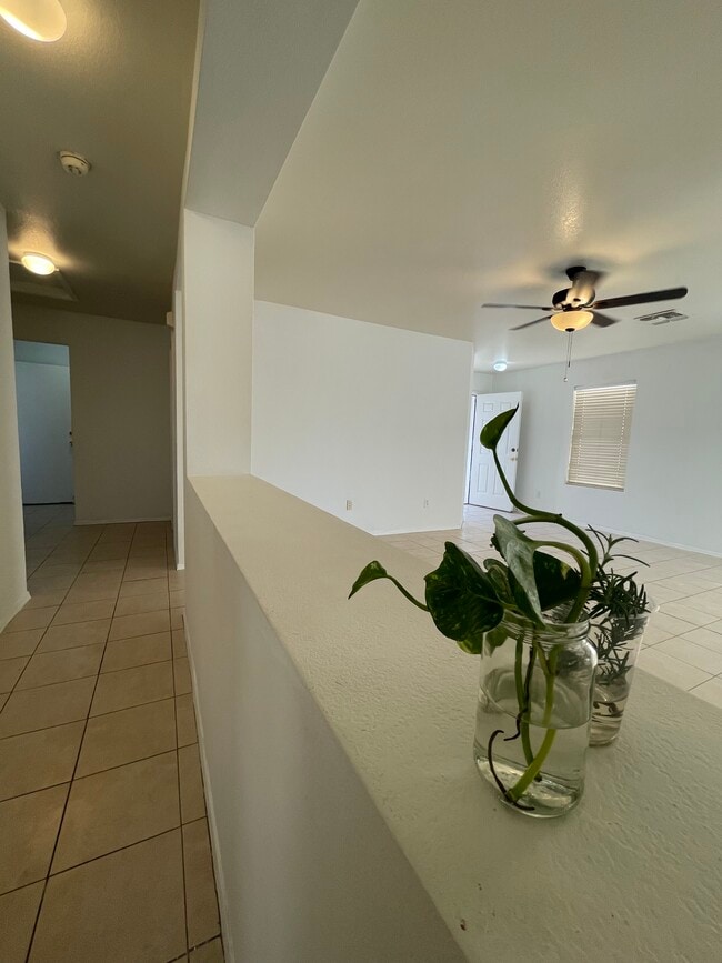 Building Photo - 11795 W Columbine Dr