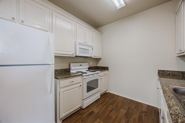 Building Photo - 103 Janis St