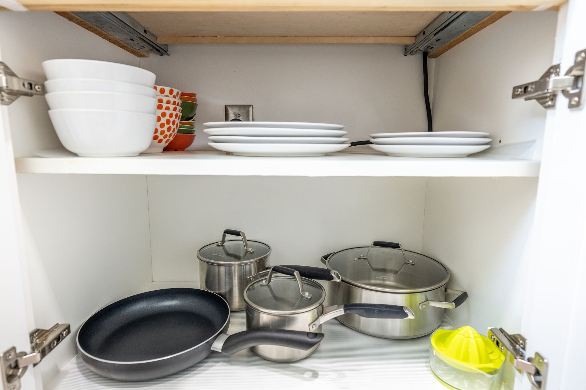 Building Photo - 614 Knob Hill Ave