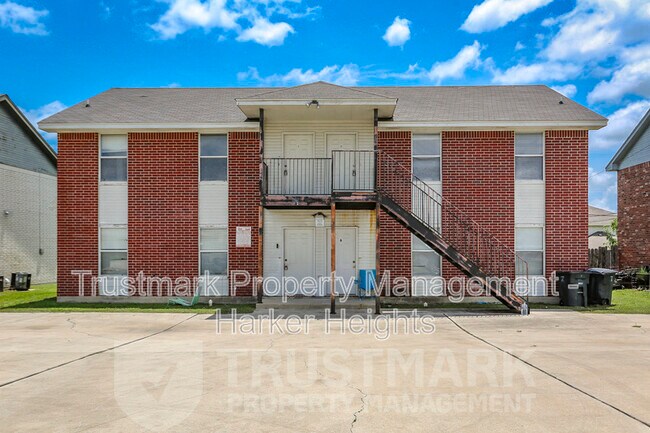 Primary Photo - 1708 Windward Dr