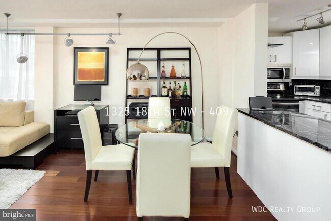 Building Photo - 1325 18th St NW