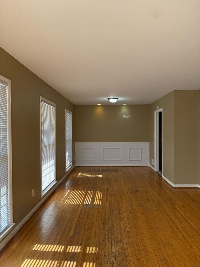 Building Photo - Spacious 3-Bedroom, 2-Bath Home in the Heart of Birmingham!