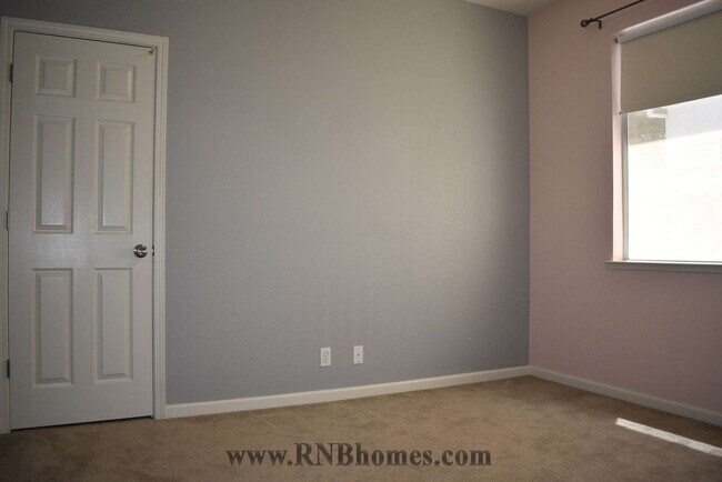 Building Photo - 309 Quiet Star Ct
